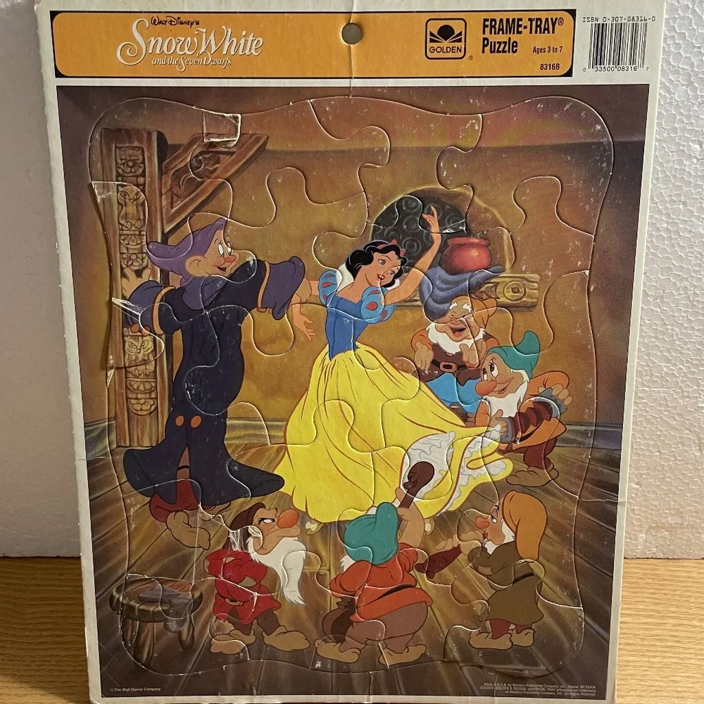 Disney Snow White & Seven Dwarfs Frame Tray Puzzle Piece Dancing Scene Golden 25